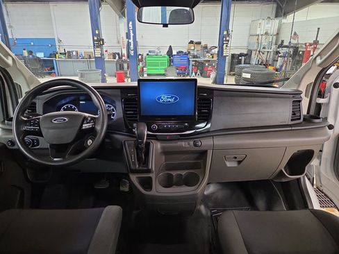 Used 2023 Ford Transit 350 XLT image 13