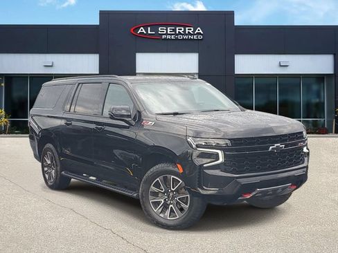 Certified 2023 Chevrolet Suburban Z71 w/ Luxury Package AWD/4WD image 1