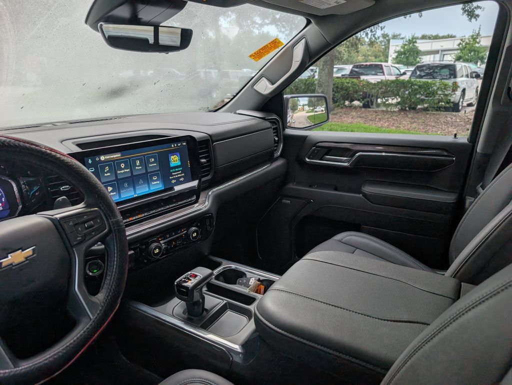 Used 2024 Chevrolet Silverado 1500 LTZ w/ LTZ Premium Package RWD image 17