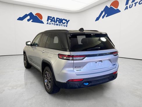 Used 2023 Jeep Grand Cherokee Trailhawk w/ Luxury Tech Group III AWD/4WD image 9