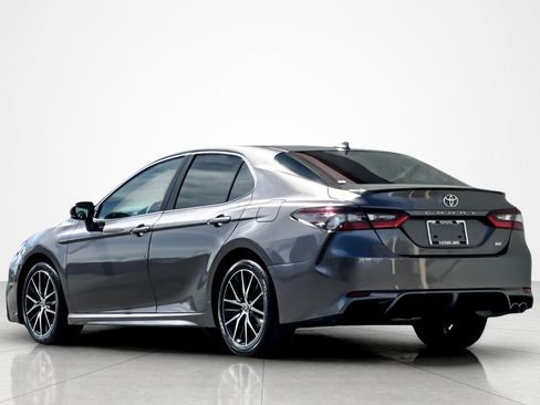 Used 2023 Toyota Camry SE w/ Convenience Package FWD image 3