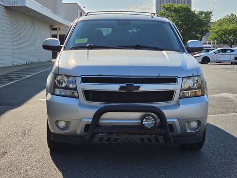 Used 2013 Chevrolet Tahoe LS w/ Convenience Package AWD/4WD image 2