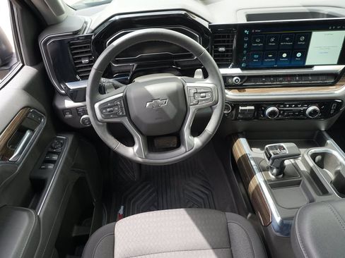 Used 2024 Chevrolet Silverado 1500 RST AWD/4WD image 20