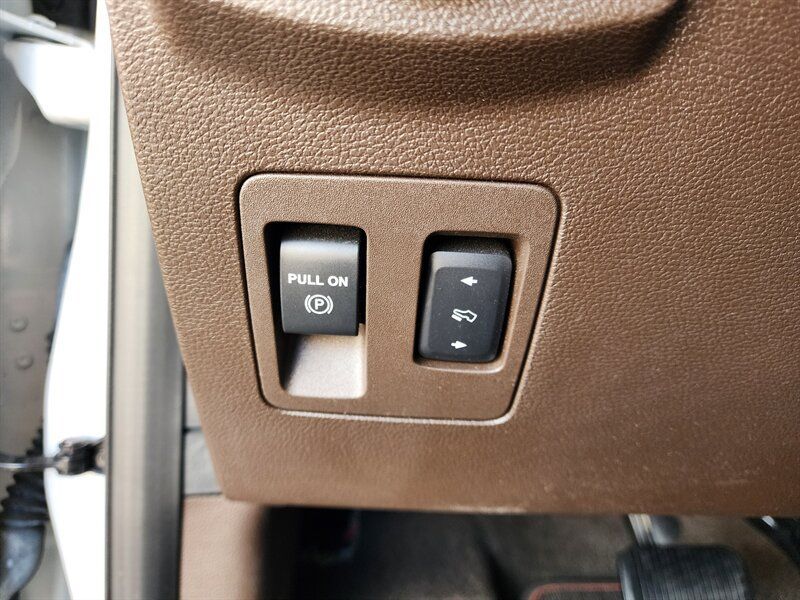 Used 2019 Ford F150 King Ranch w/ Equipment Group 601A Luxury AWD/4WD image 29