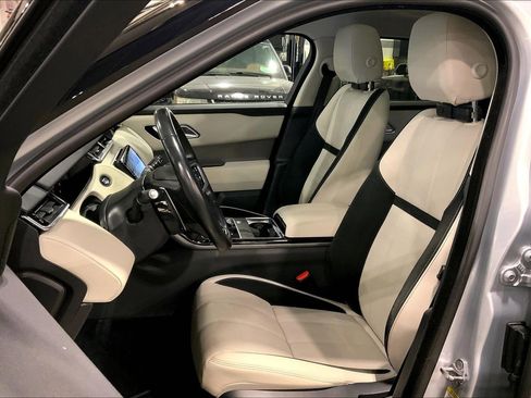 Used 2023 Land Rover Range Rover Velar S image 7