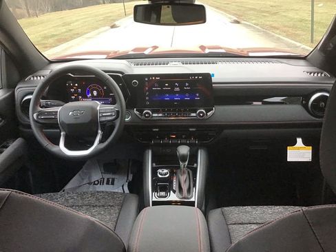 New 2026 Chevrolet Colorado Z71 image 17