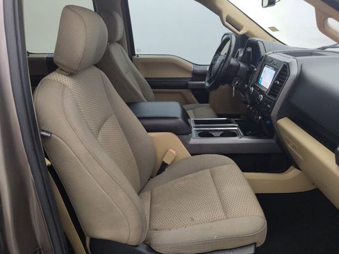 Used 2018 Ford F150 XLT w/ Equipment Group 302A Luxury AWD/4WD image 21
