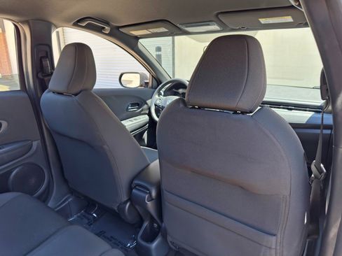 Used 2022 Honda HR-V Sport image 28