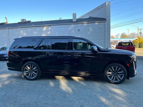 Used 2023 Cadillac Escalade ESV Sport w/ Touring Package image 3