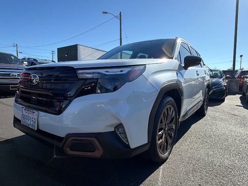 Used 2025 Subaru Forester Sport image 9