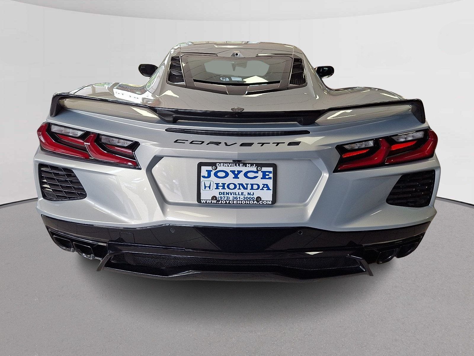 Used 2023 Chevrolet Corvette Stingray Premium Cpe w/ Z51 Performance Package RWD image 9