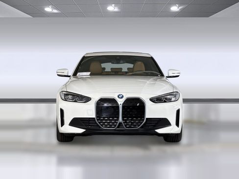 Certified 2023 BMW i4 eDrive40 w/ Premium Package RWD image 6
