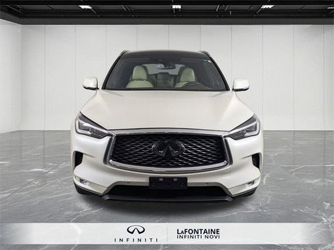 Used 2019 INFINITI QX50 Essential w/ Sensory Package image 8