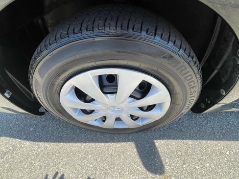 Used 2011 Toyota Corolla LE FWD image 18