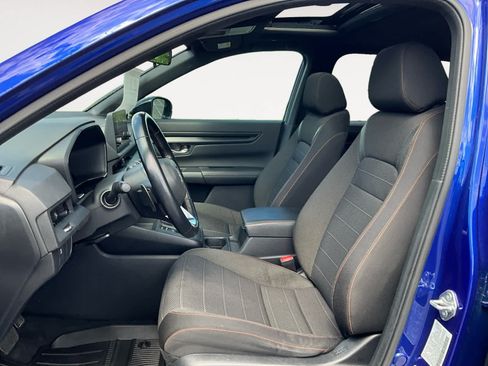 Used 2025 Honda CR-V Sport image 9