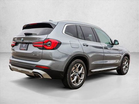 Used 2023 BMW X3 xDrive30i w/ Premium Package image 5