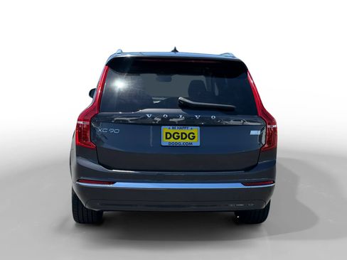 Used 2023 Volvo XC90 T8 Plus w/ Protection Package Premier AWD/4WD image 4