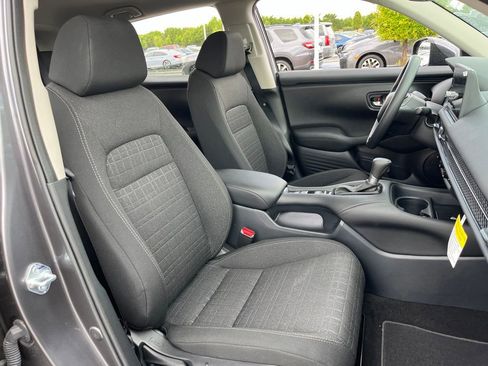 Certified 2026 Honda HR-V LX image 27