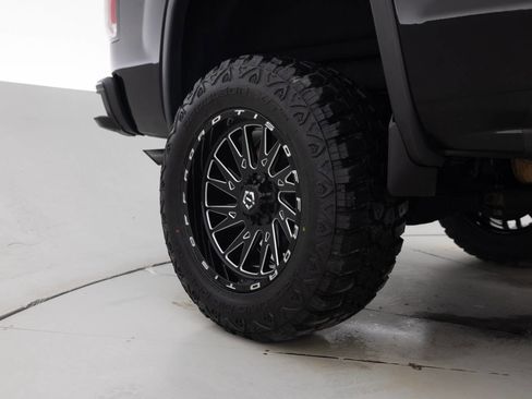 Used 2017 GMC Sierra 1500 Denali w/ Denali Ultimate Package image 19