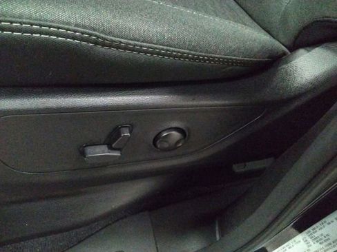 Used 2025 RAM 1500 Big Horn AWD/4WD image 29