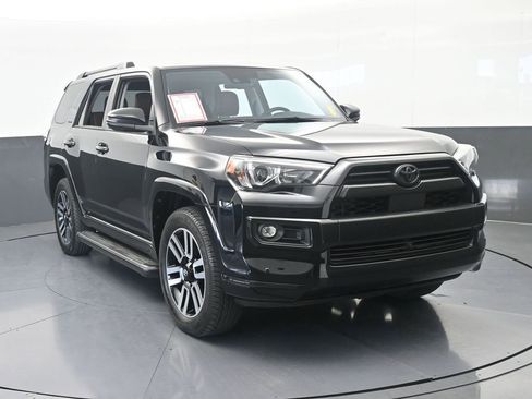 Used 2024 Toyota 4Runner Limited AWD/4WD image 9