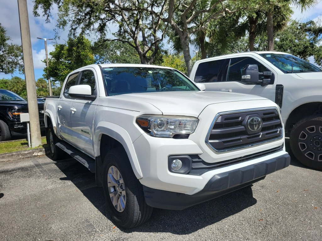 Used 2019 Toyota Tacoma SR5 RWD image 3