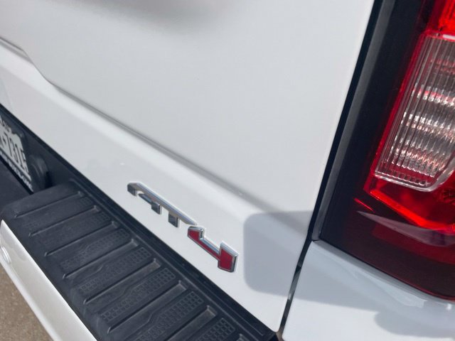 Used 2024 GMC Sierra 1500 AT4 w/ Technology Package AWD/4WD image 13