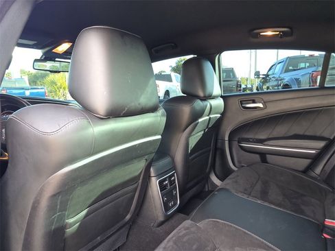 Used 2022 Dodge Charger Scat Pack w/ Plus Group image 18