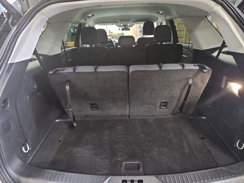 Used 2025 Ford Explorer Active image 24