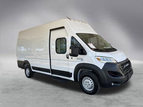 Used 2024 RAM ProMaster 3500 w/ Delivery Van Package FWD image 2