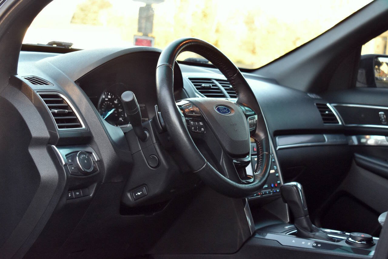 Used 2016 Ford Explorer Sport w/ Equipment Group 401A AWD/4WD image 19