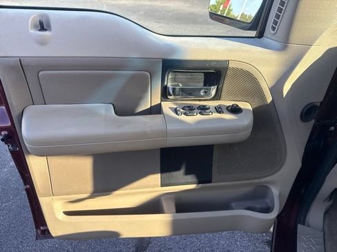 Used 2006 Ford F150 XLT RWD image 25