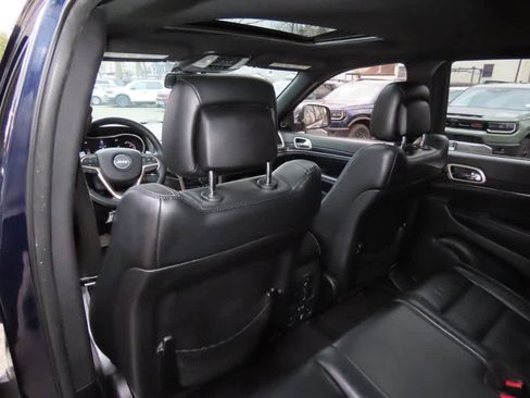 Used 2014 Jeep Grand Cherokee Limited image 16