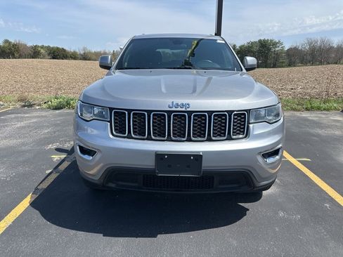 Used 2018 Jeep Grand Cherokee Laredo image 17