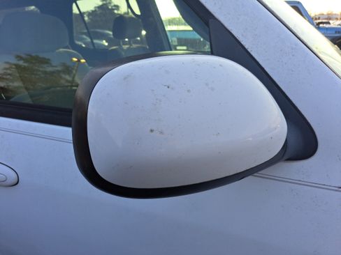 Used 2004 Toyota Sequoia SR5 image 9