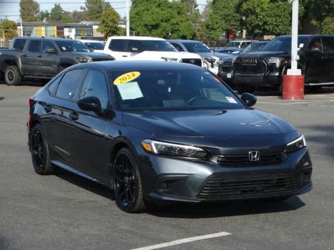 Used 2024 Honda Civic Sport image 2
