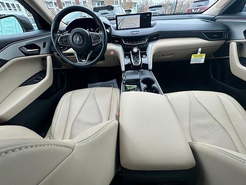 Certified 2025 Acura TLX w/ Technology Package image 24