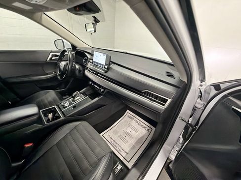 Used 2024 Mitsubishi Outlander SE AWD/4WD image 27
