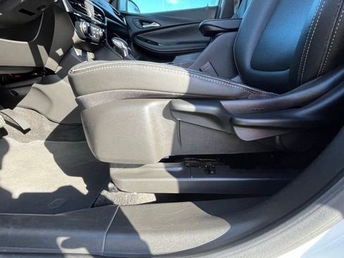 Used 2024 Buick Encore GX Sport Touring image 28