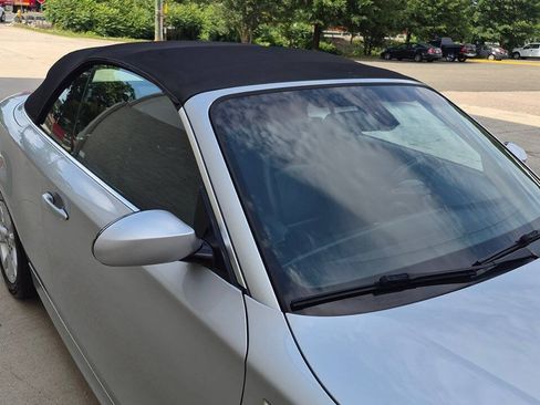 Used 2008 BMW 128i Convertible RWD image 18