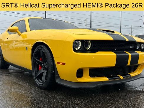 Used 2017 Dodge Challenger SRT Hellcat image 11