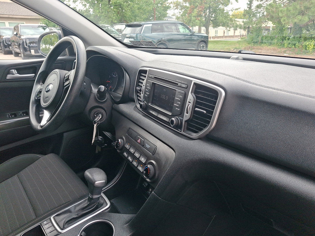 Used 2018 Kia Sportage LX AWD/4WD image 12