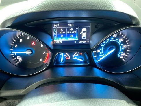 Used 2014 Ford Escape SE w/ Equipment Group 201A image 18