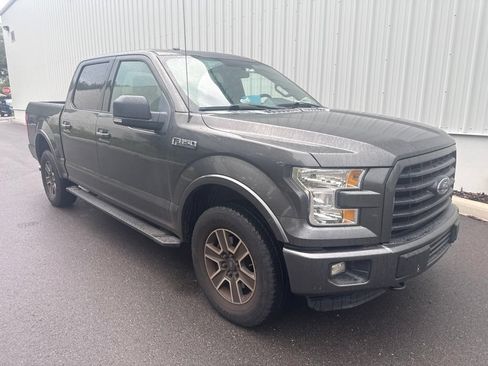 Used 2015 Ford F150 XLT w/ Equipment Group 301A Mid AWD/4WD image 2