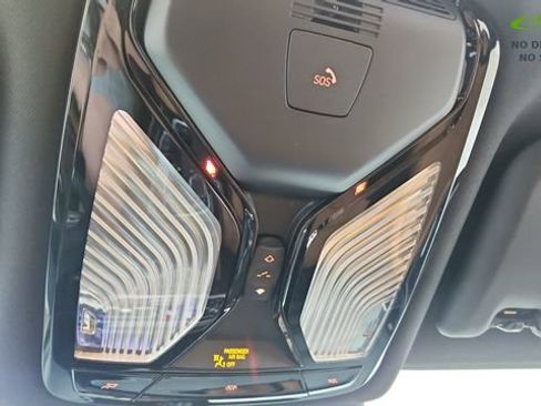 Used 2025 BMW X4 xDrive30i AWD/4WD image 58