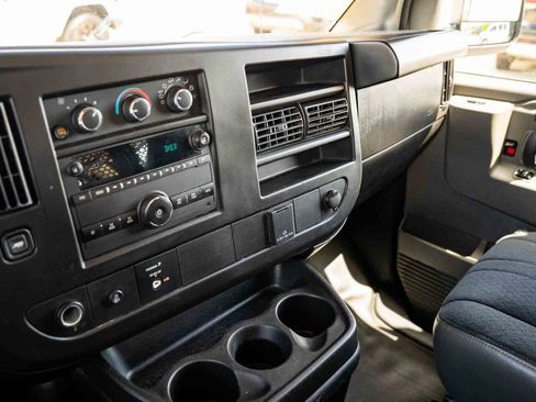 Used 2021 Chevrolet Express 2500 w/ Driver Convenience Package RWD image 18