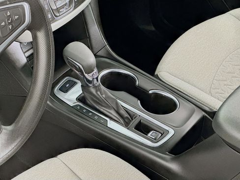 Used 2022 Chevrolet Equinox LT image 31