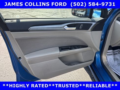 Used 2020 Ford Fusion SE FWD image 15