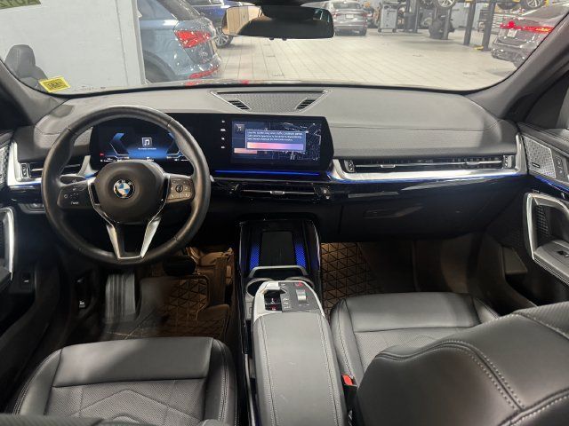 Used 2025 BMW X2 xDrive28i w/ Convenience Package AWD/4WD image 9