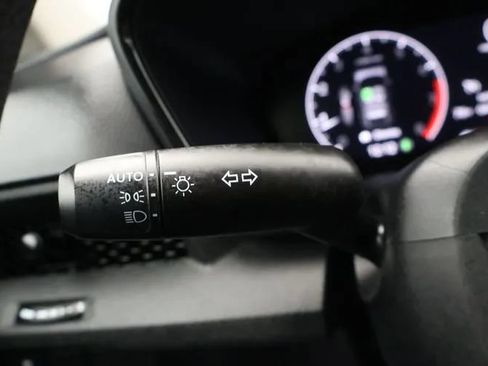 Used 2025 Honda CR-V LX image 24